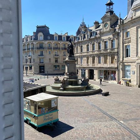 Le Gonzague, Appartement Hyper-Centre Tout Confort. Charleville-Mezieres Exterior foto